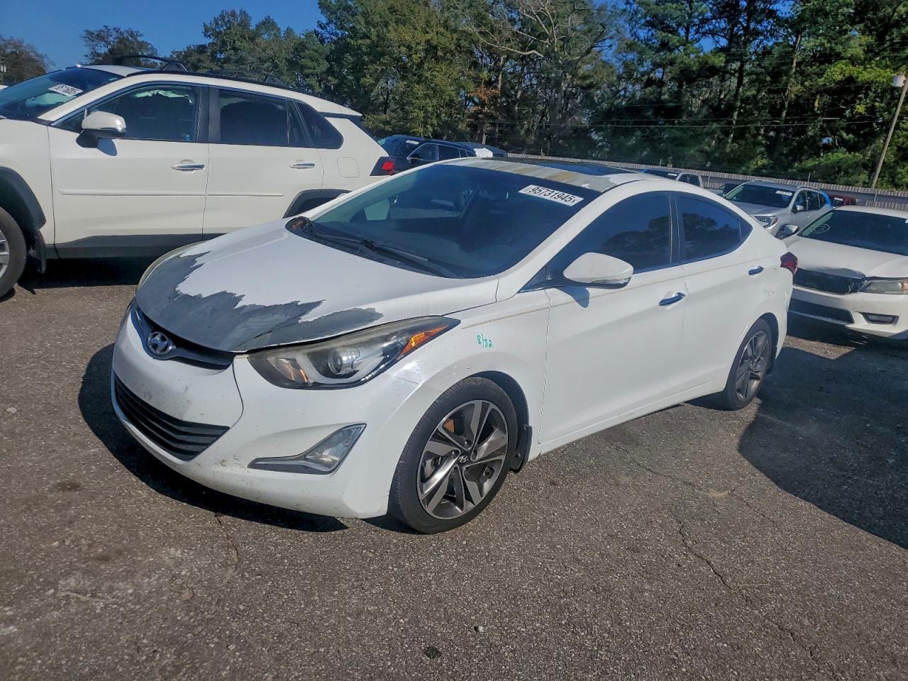 HYUNDAI ELANTRA SE