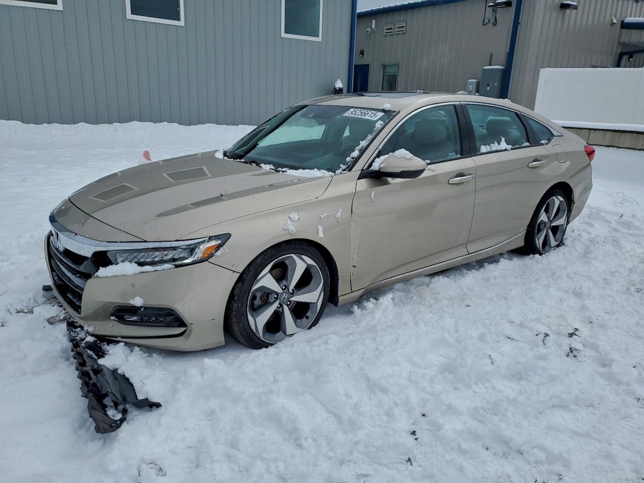 Lot #3312403134 2019 HONDA ACCORD TOU