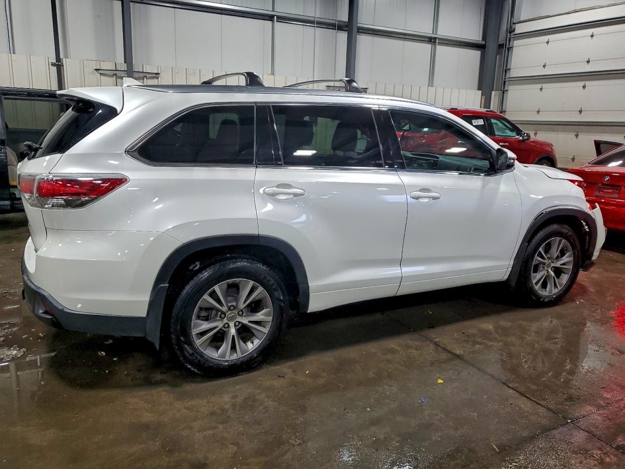 TOYOTA HIGHLANDER XLE