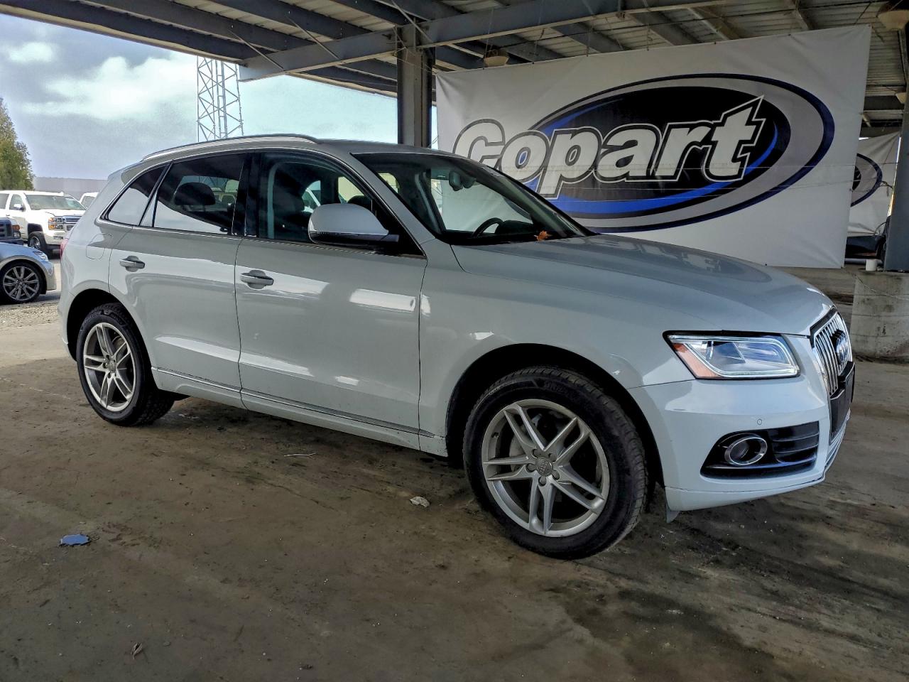 AUDI Q5 PREMIUM PLUS