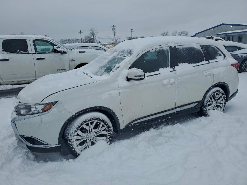 2017 MITSUBISHI OUTLANDER #3303572952