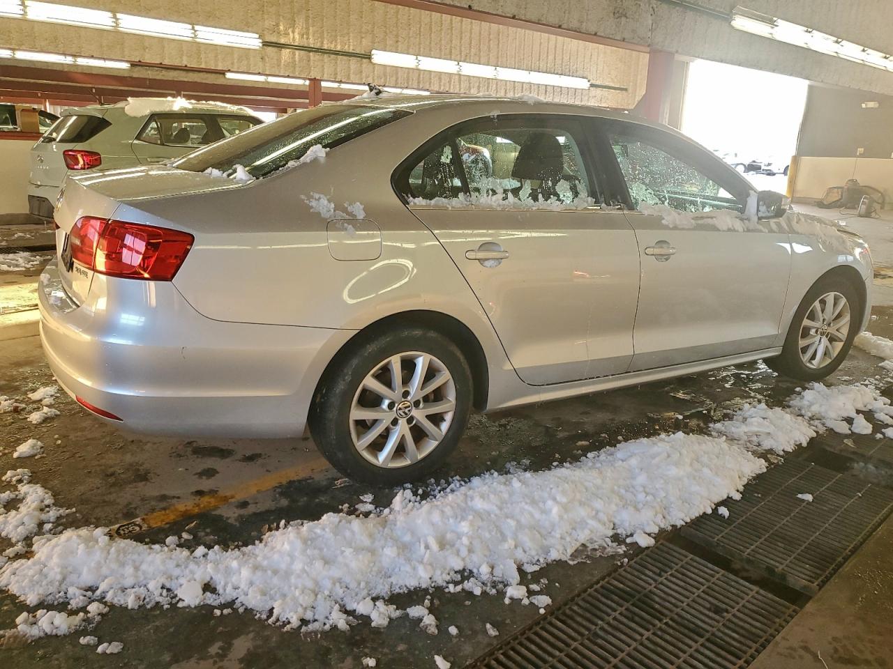 VOLKSWAGEN JETTA SE