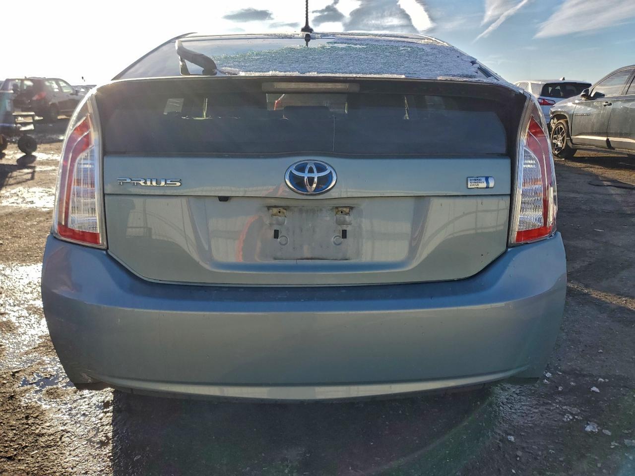 TOYOTA PRIUS