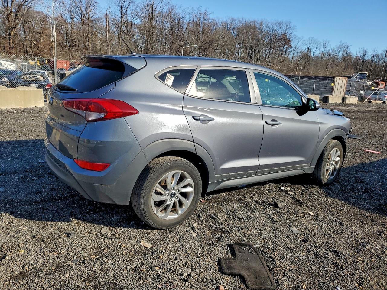 HYUNDAI TUCSON SE