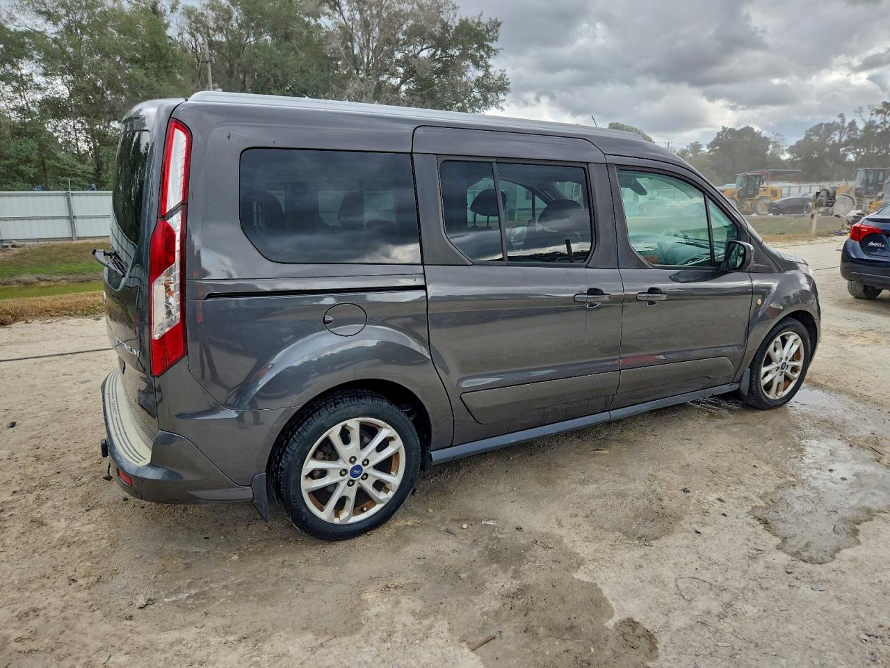 FORD TRANSIT CONNECT TITANIUM