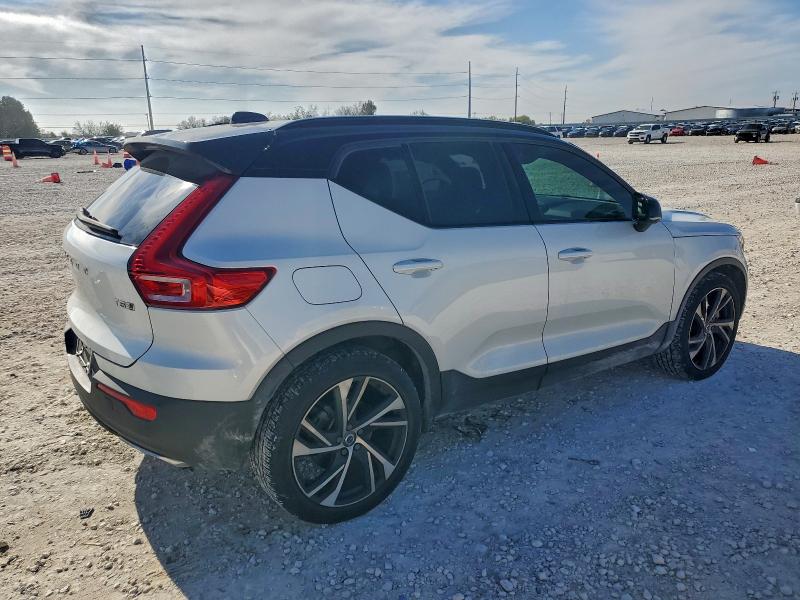 2020 VOLVO XC40 T5 R- #3304015664