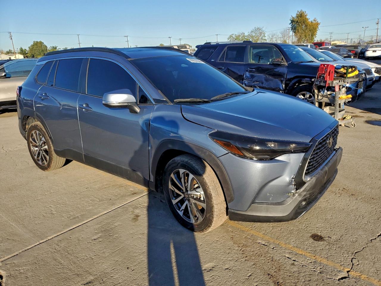 TOYOTA COROLLA CROSS XLE