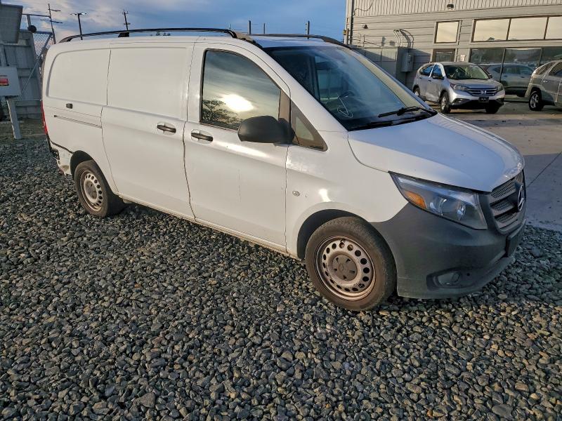 2016 MERCEDES-BENZ METRIS #3303827423