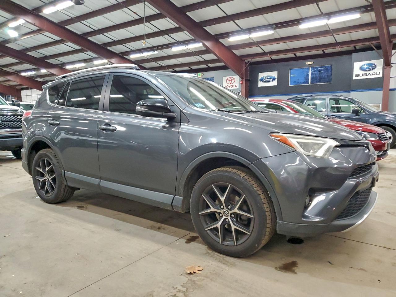 TOYOTA RAV4 SE