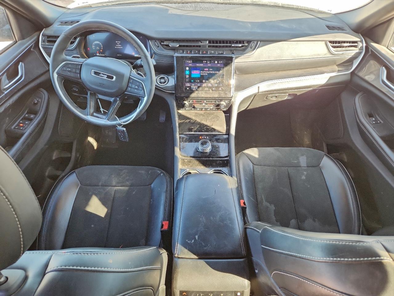 JEEP GRAND CHEROKEE L LAREDO