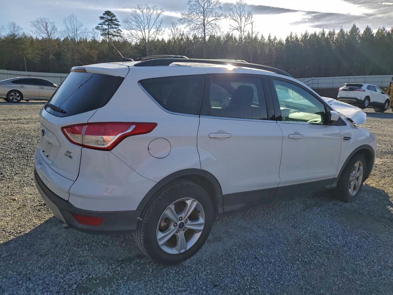 FORD ESCAPE SE