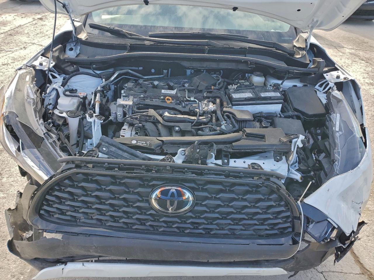 TOYOTA COROLLA CROSS LE