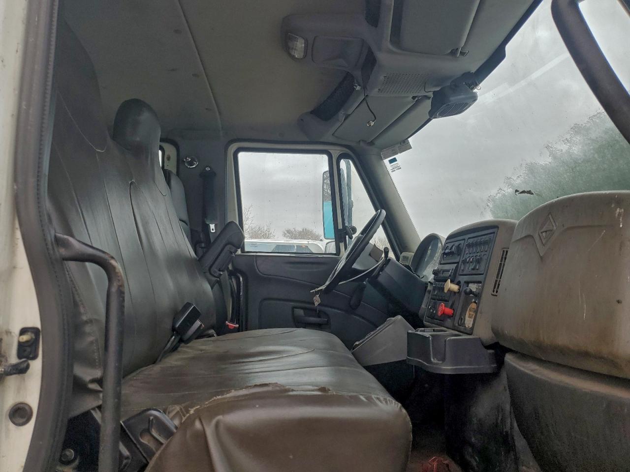 Lot #3315700714 2014 INTERNATIONAL 7000 7400