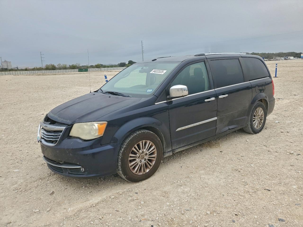 CHRYSLER TOWN & COUNTRY LIMITED