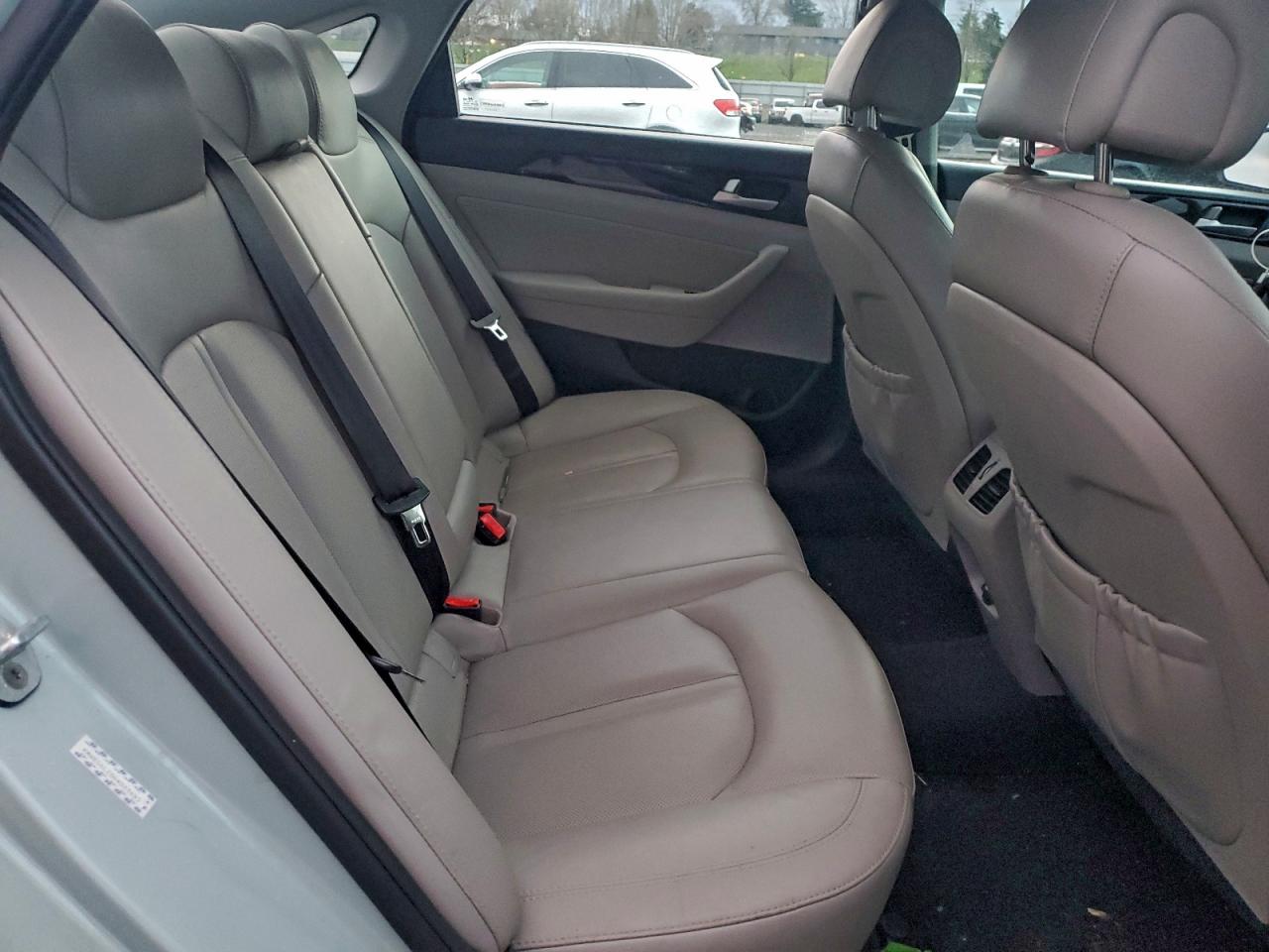 HYUNDAI SONATA PLUG-IN HYBRID