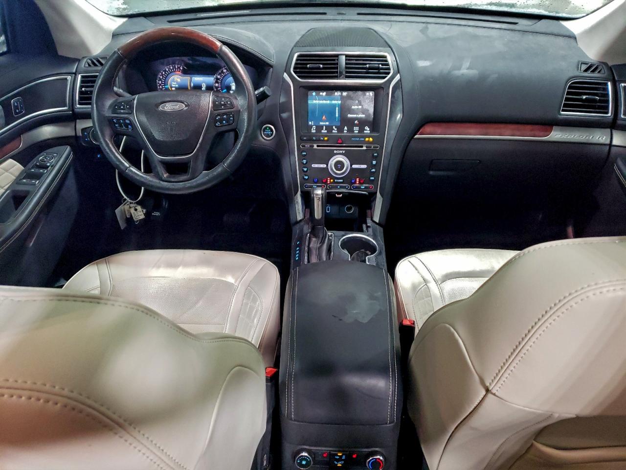 FORD EXPLORER PLATINUM