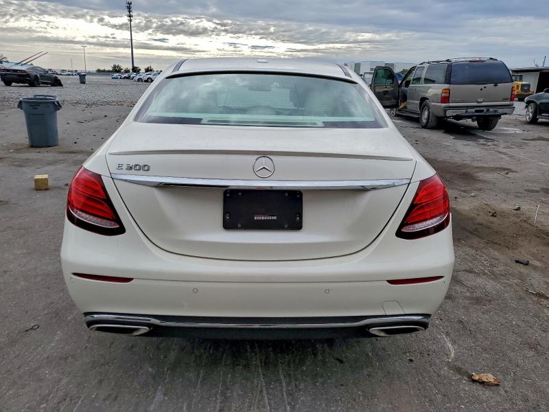 2018 MERCEDES-BENZ E 300 #3302879960