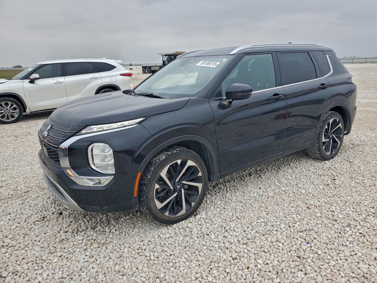 MITSUBISHI OUTLANDER SEL