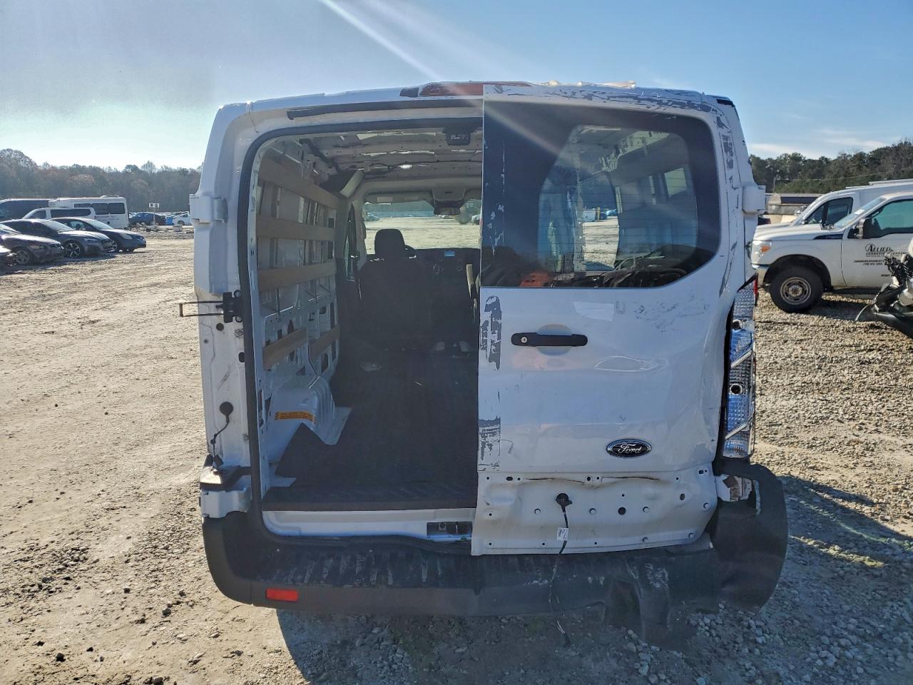 Lot #3311711222 2023 FORD TRANSIT T-