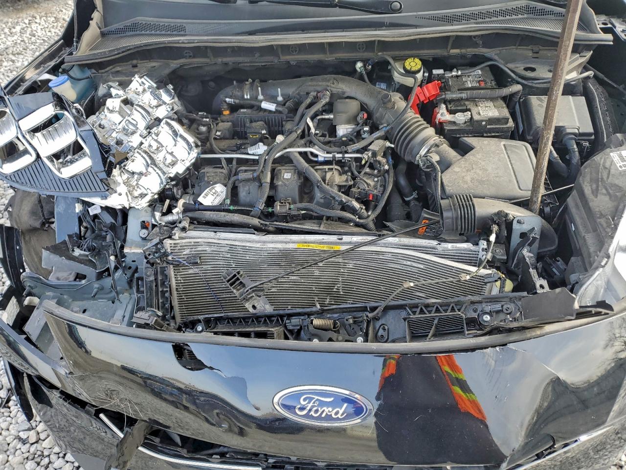 FORD ESCAPE TITANIUM