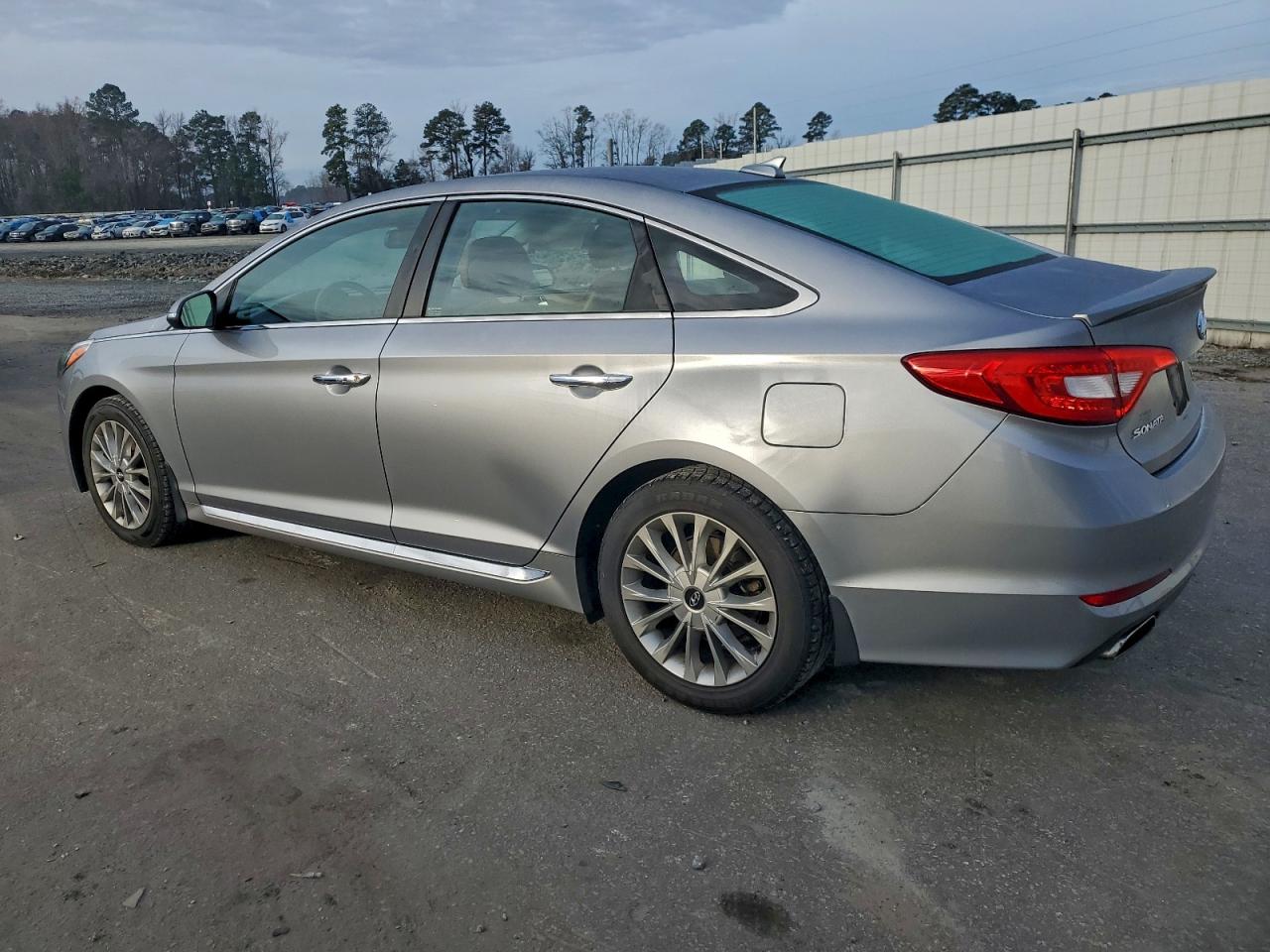 Lot #3318895918 2015 HYUNDAI SONATA SPO
