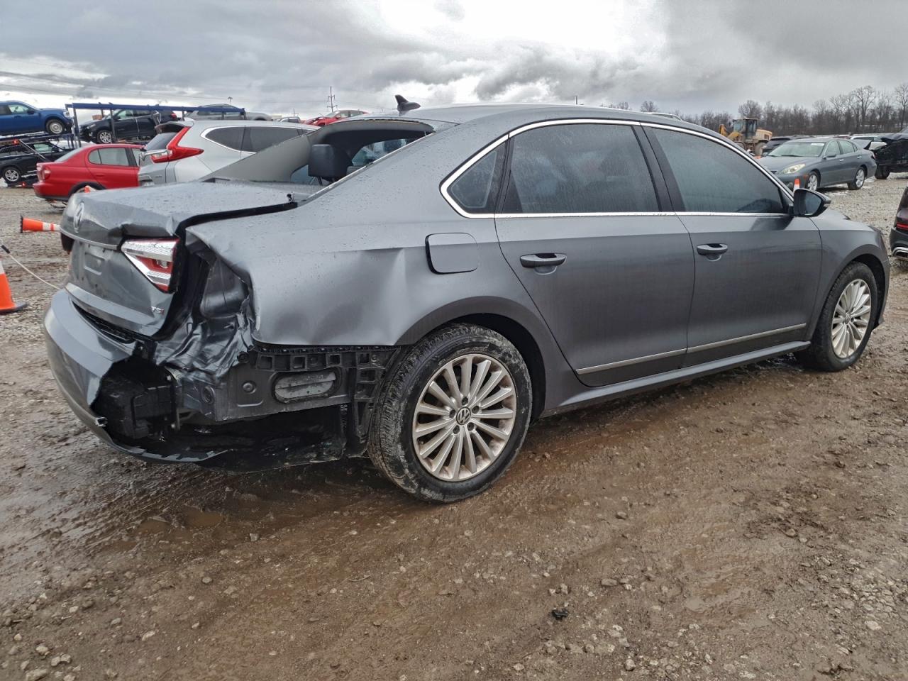 Lot #3312427665 2016 VOLKSWAGEN PASSAT SE