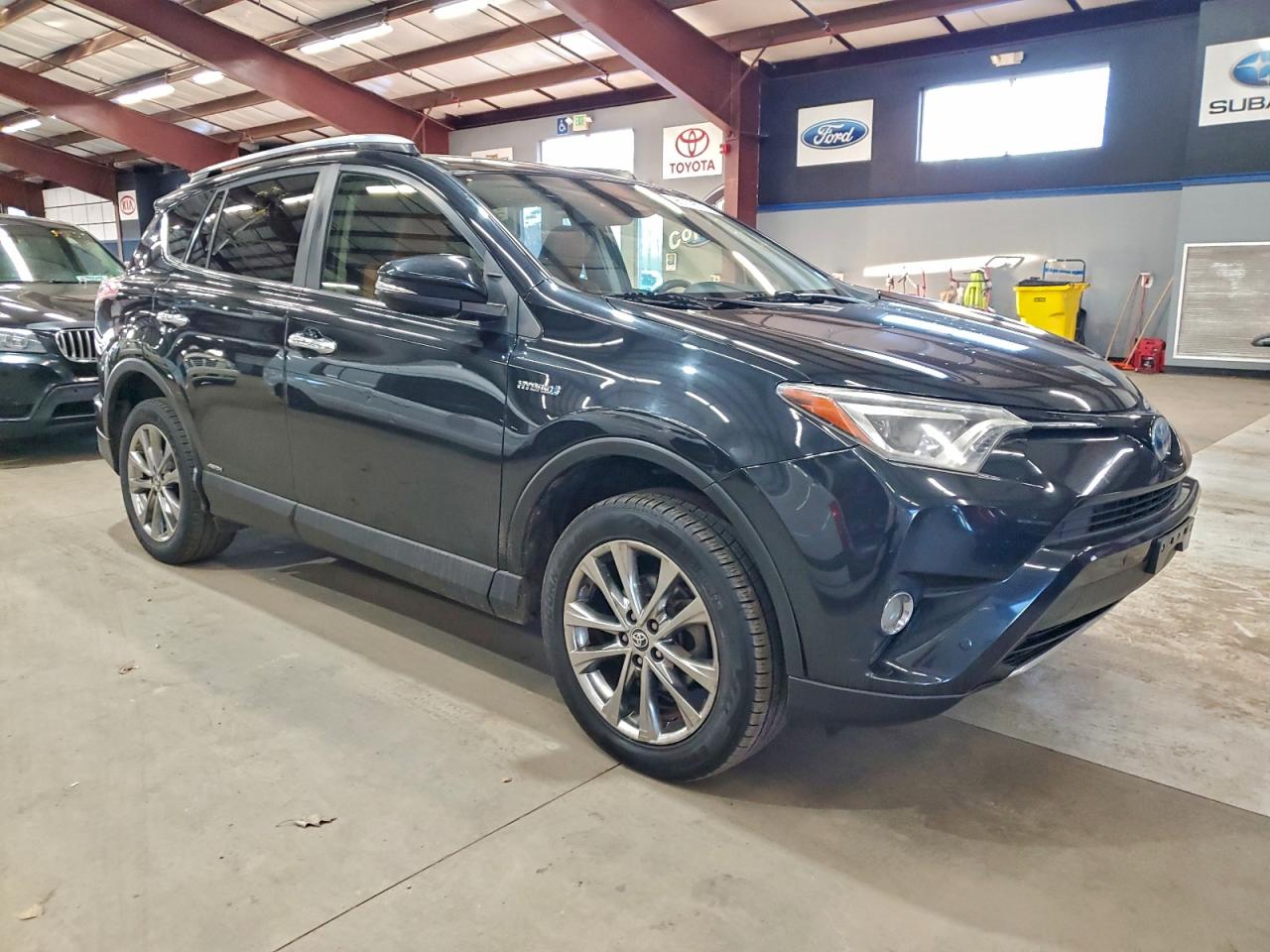 Lot #3311583812 2017 TOYOTA RAV4 HV LI