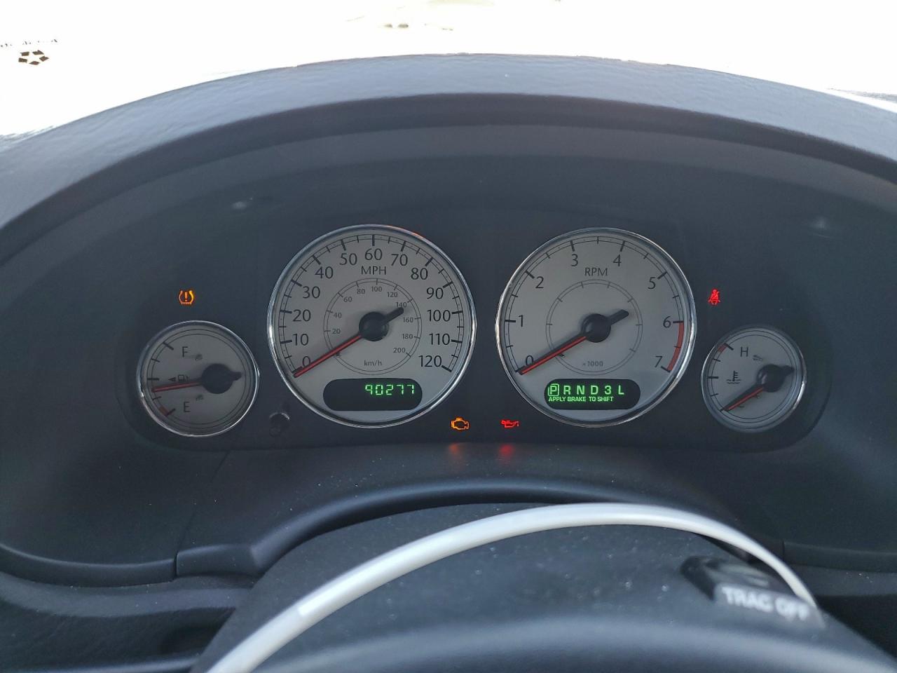 Lot #3310611285 2006 CHRYSLER TOWN & COU