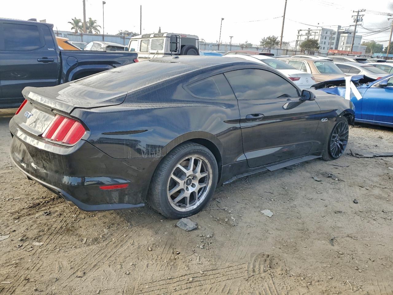 FORD MUSTANG GT