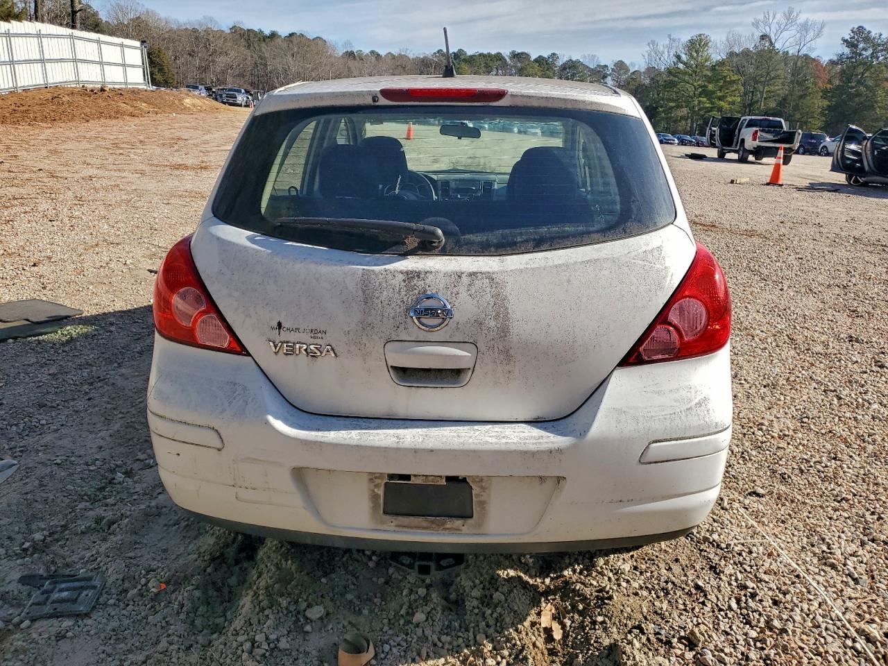 Lot #3316843703 2012 NISSAN VERSA S