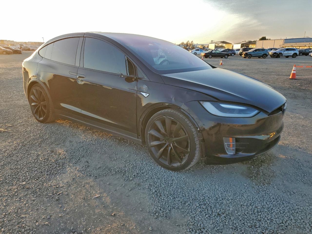 TESLA MODEL X