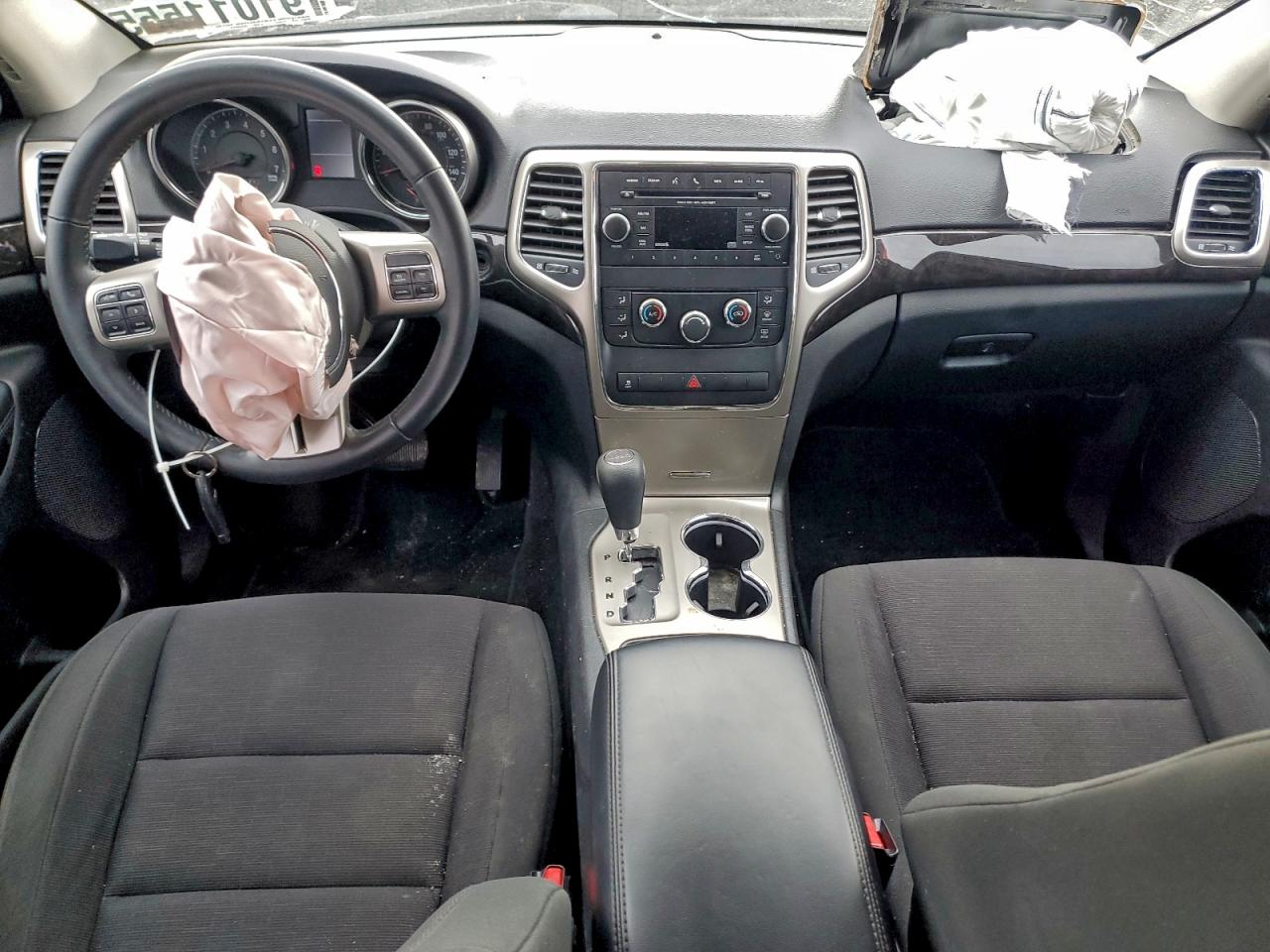 JEEP GRAND CHEROKEE LAREDO