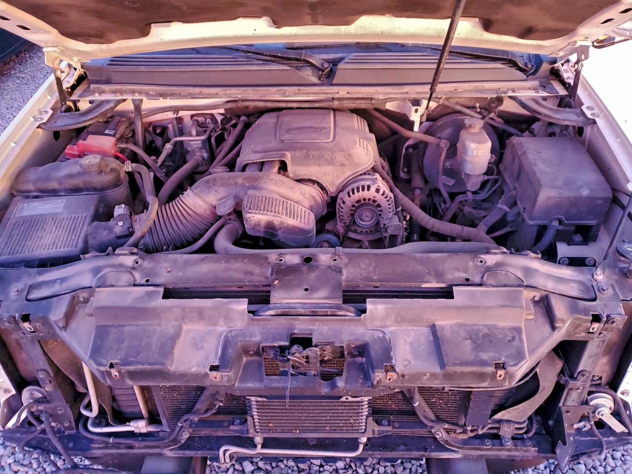 CADILLAC ESCALADE ESV LUXURY