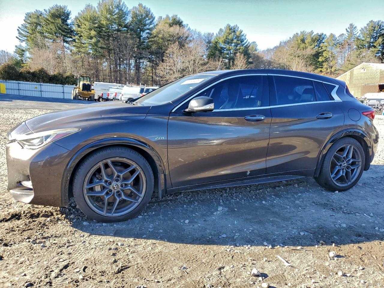 INFINITI QX30 BASE