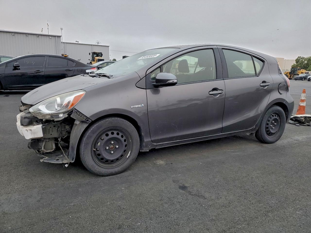 TOYOTA PRIUS C