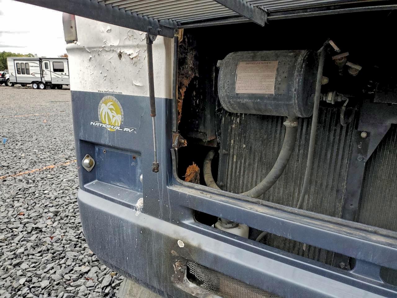 Lot #3305383310 2003 TLOX 27.5 KW