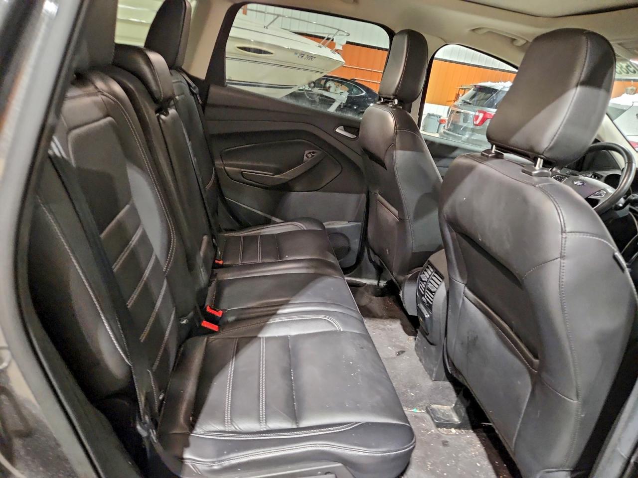 FORD ESCAPE TITANIUM