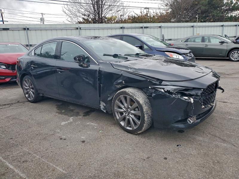 2019 MAZDA 3 PREMIUM #3318808954