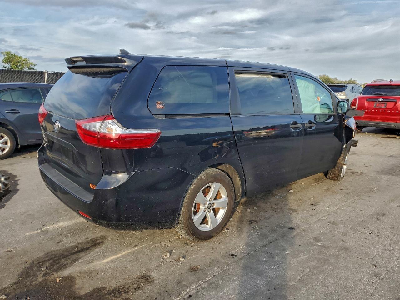 Lot #3309369981 2020 TOYOTA SIENNA L