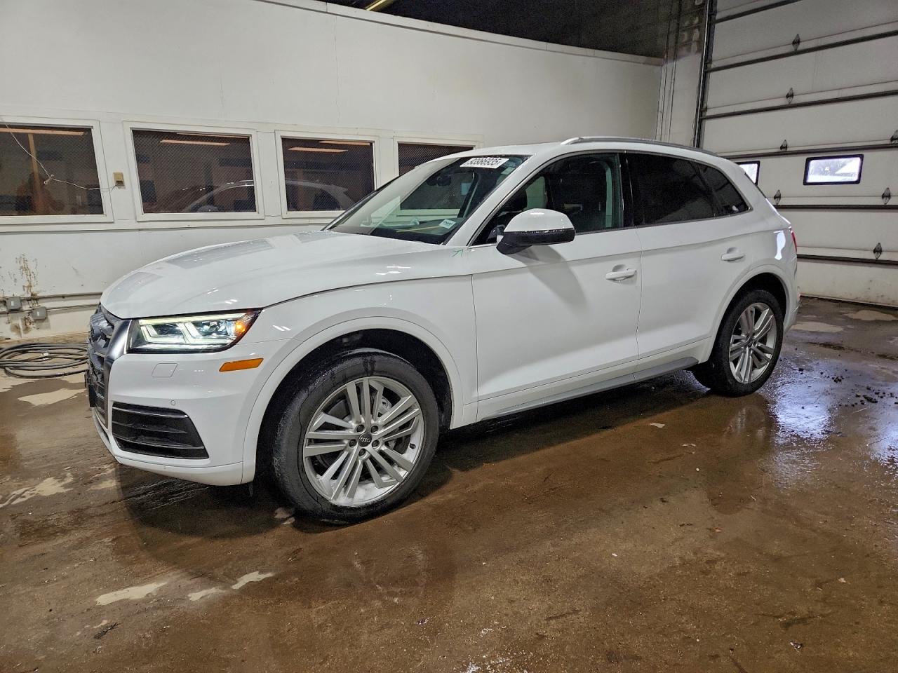 AUDI Q5 PREMIUM PLUS