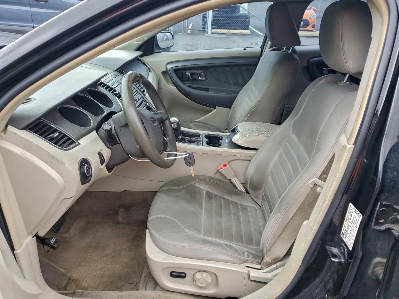 Lot #3318077373 2012 FORD TAURUS SE