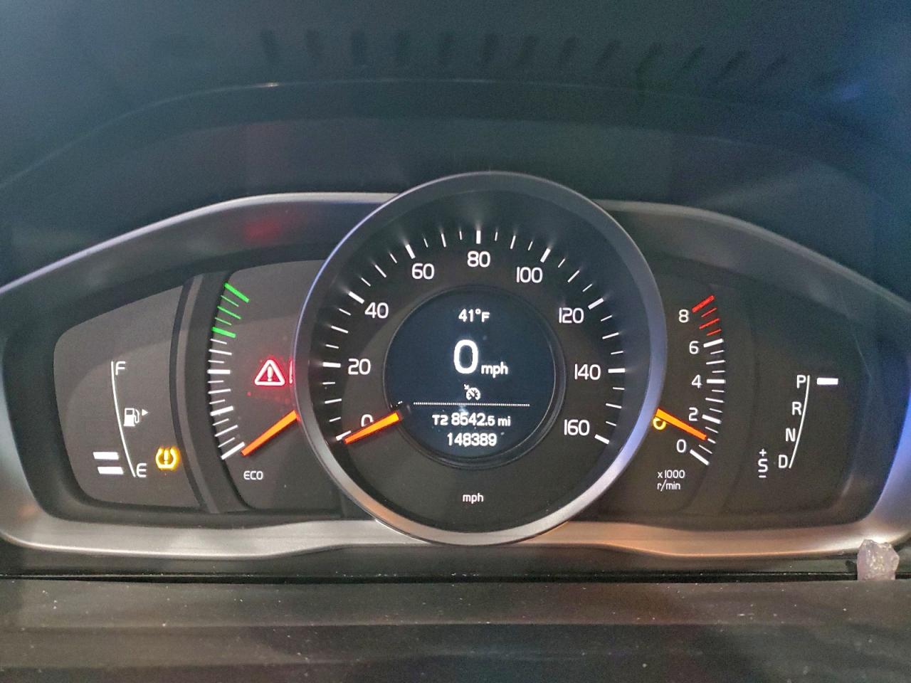 VOLVO V60 T5 DYNAMIC