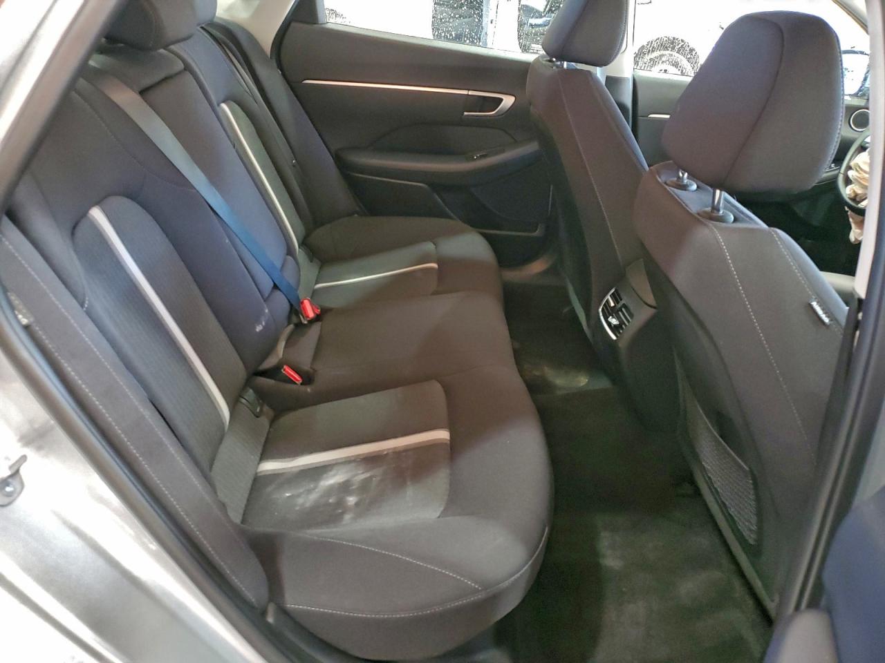 HYUNDAI SONATA HYBRID