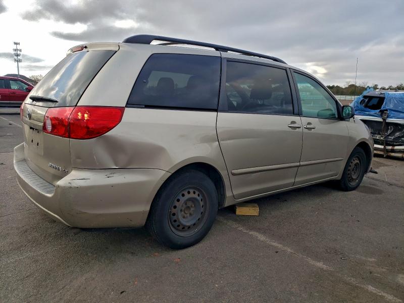 2010 TOYOTA SIENNA CE #3310322962