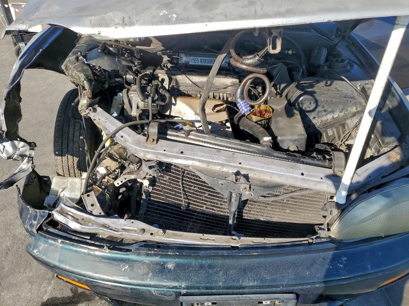 1995 TOYOTA CAMRY LE #3316818428