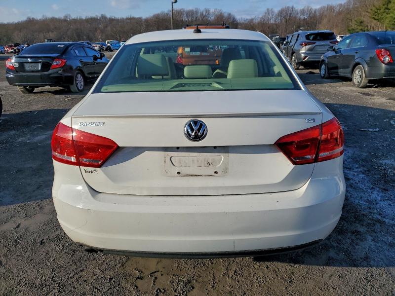 2015 VOLKSWAGEN PASSAT S #3304744951