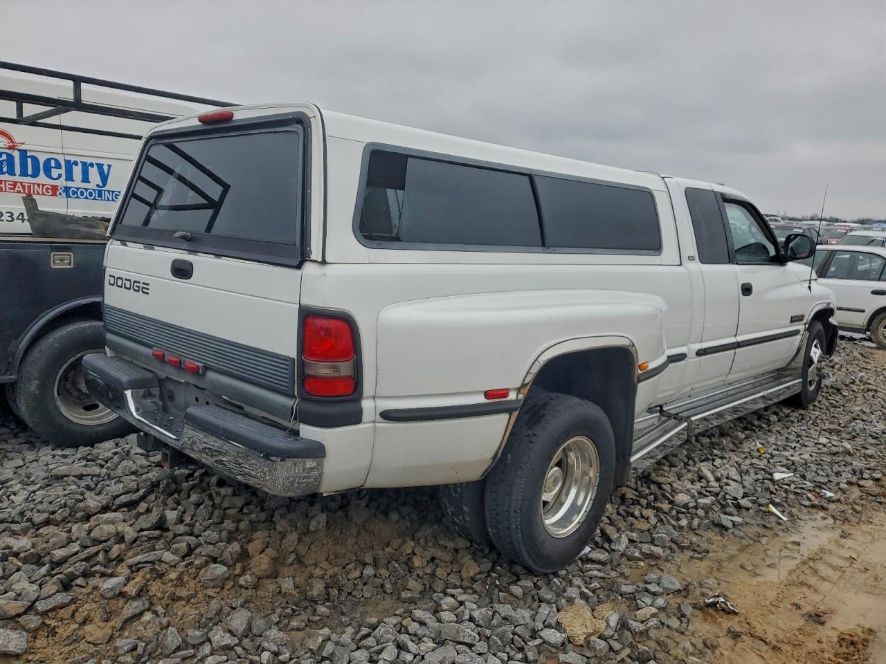 Lot #3302825899 1998 DODGE RAM 3500