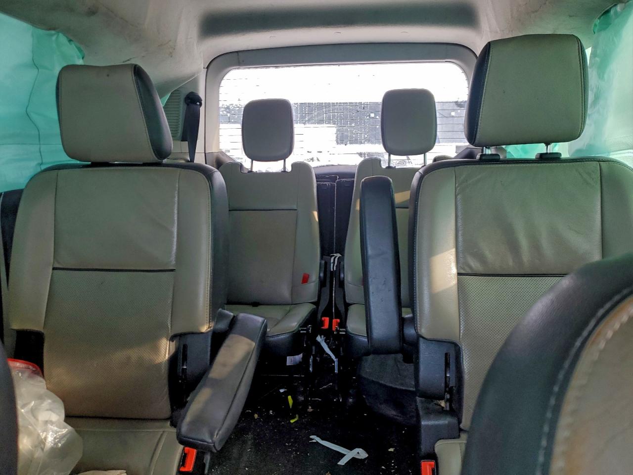 FORD TRANSIT CONNECT TITANIUM