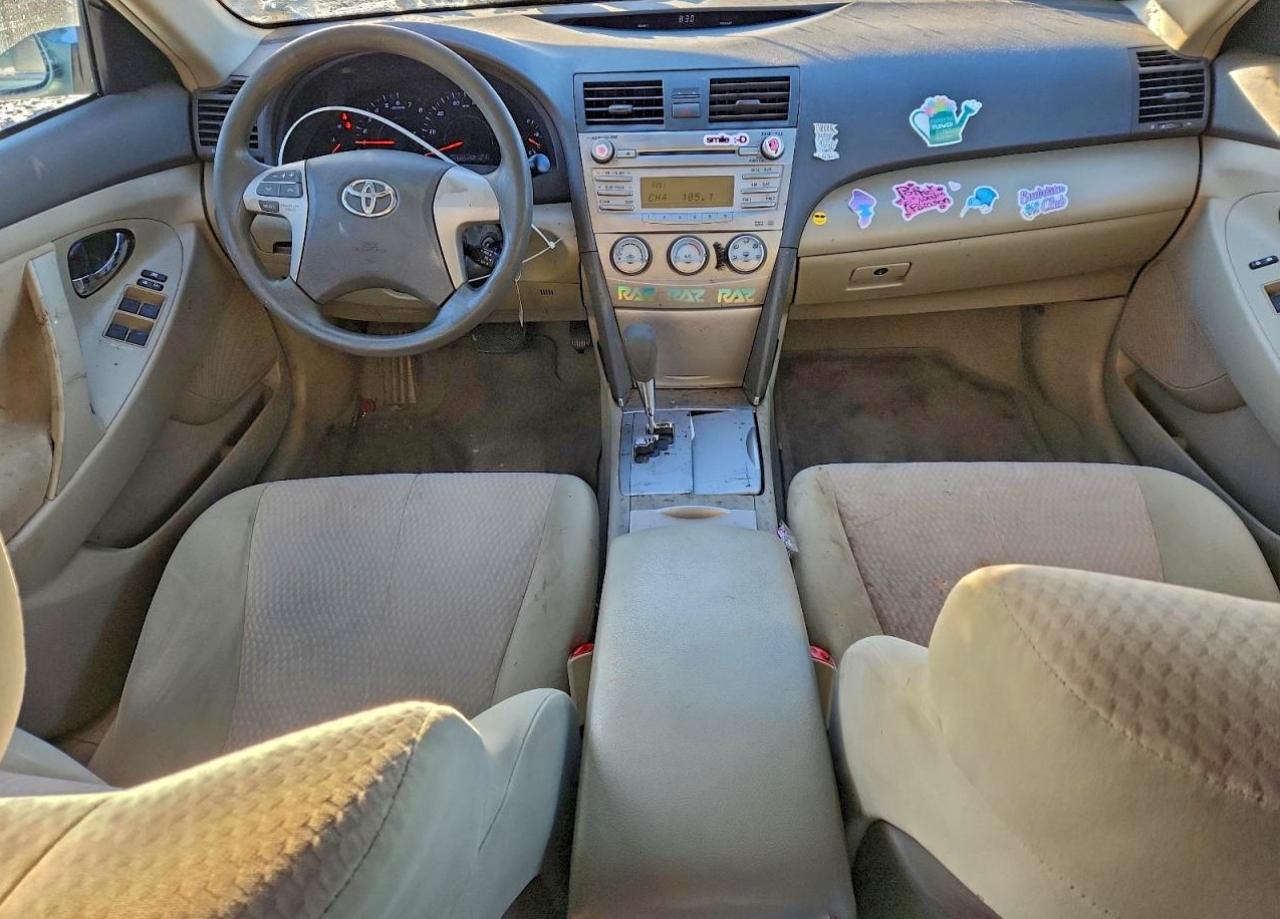 TOYOTA CAMRY BASE
