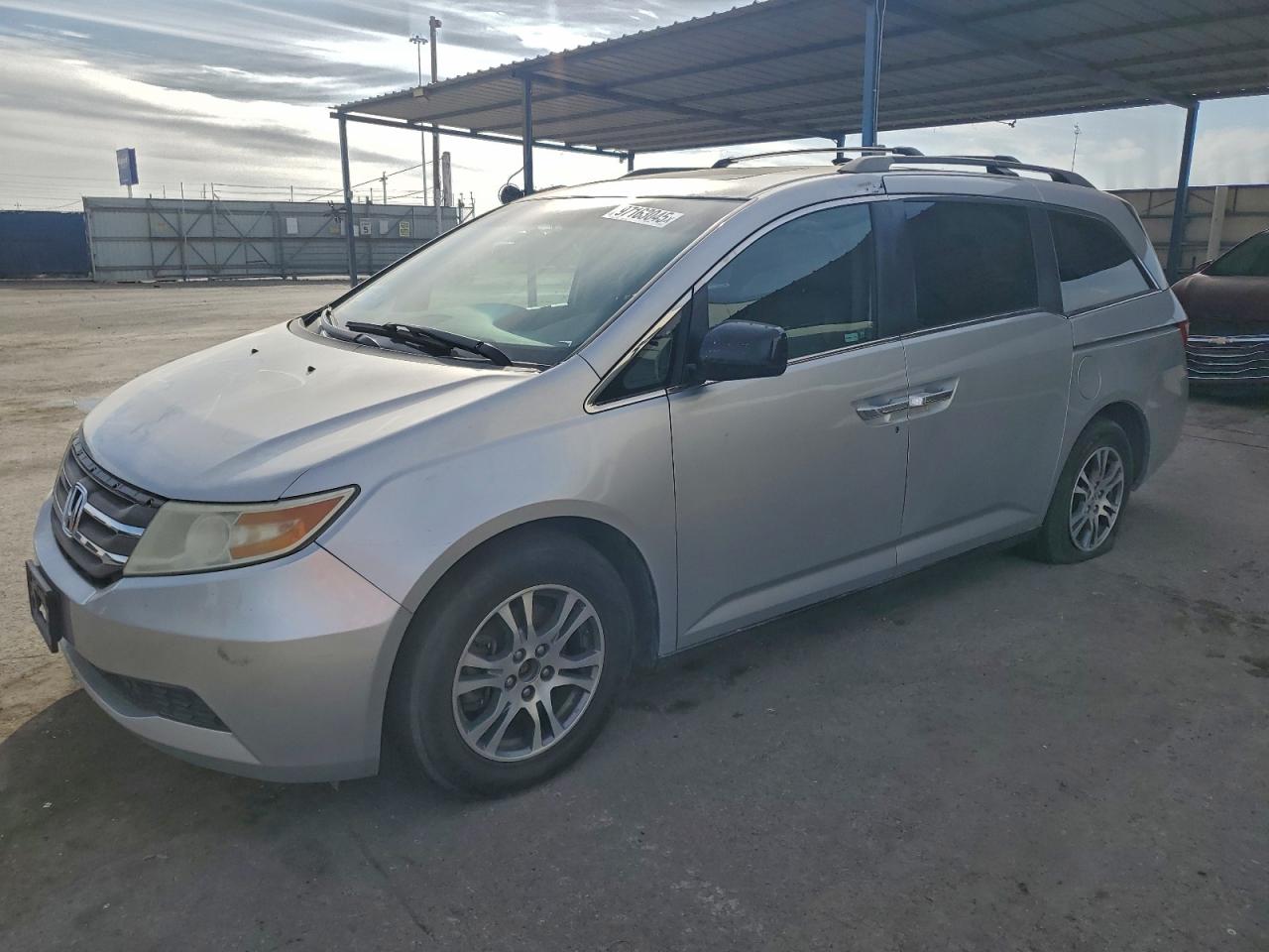 Lot #3315903083 2011 HONDA ODYSSEY EX